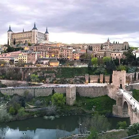 Antequeruela Tourists Apartamento *